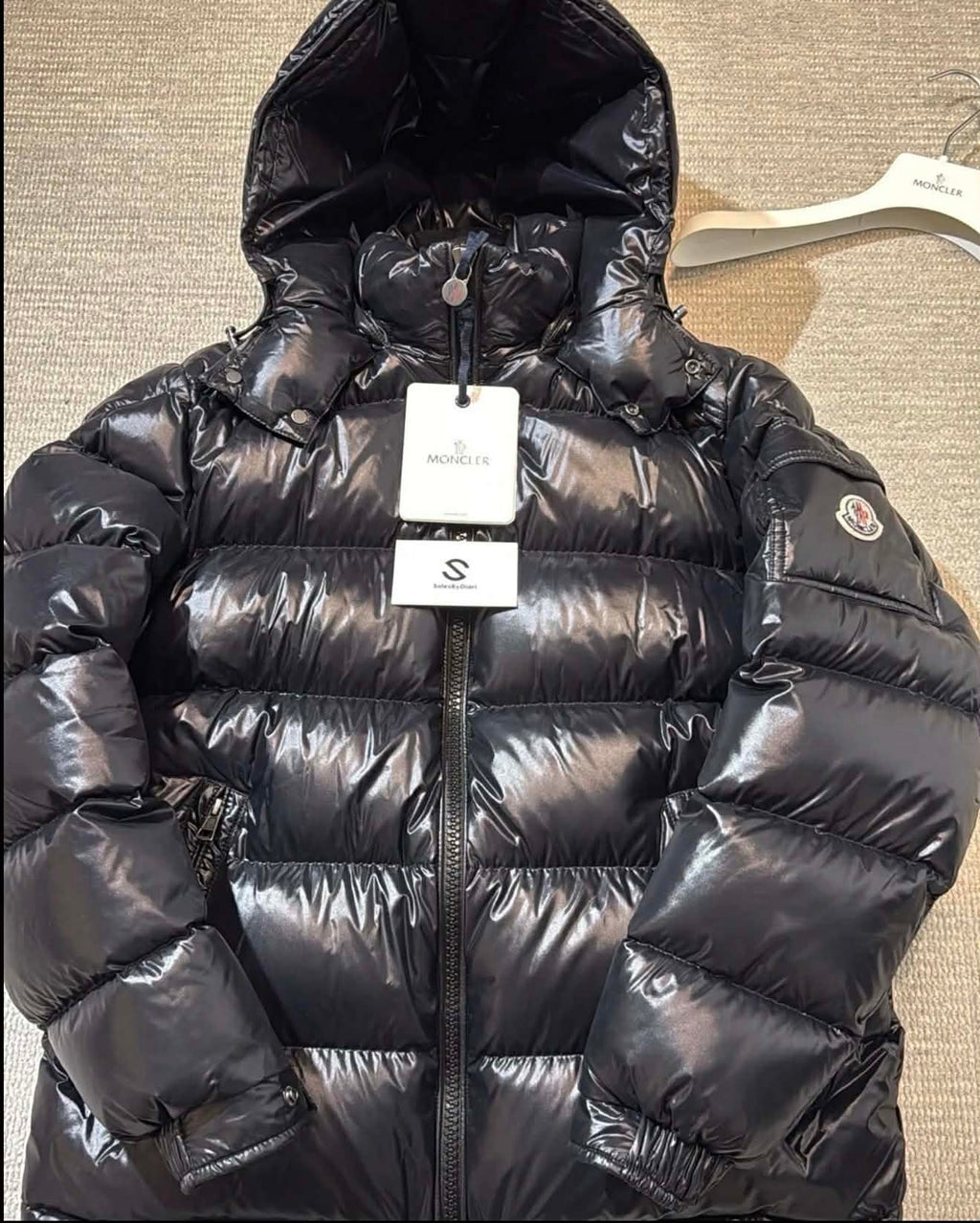 Brand New Moncler Maya (L)
