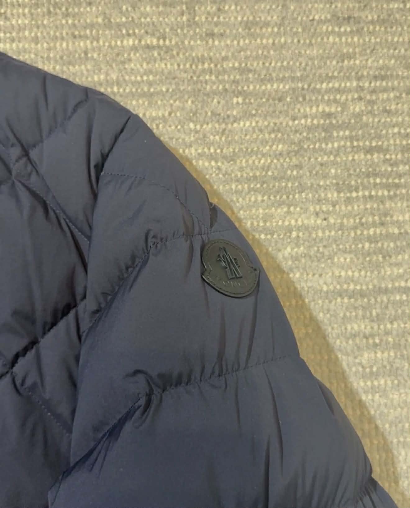 Moncler Jacket (L/XL)