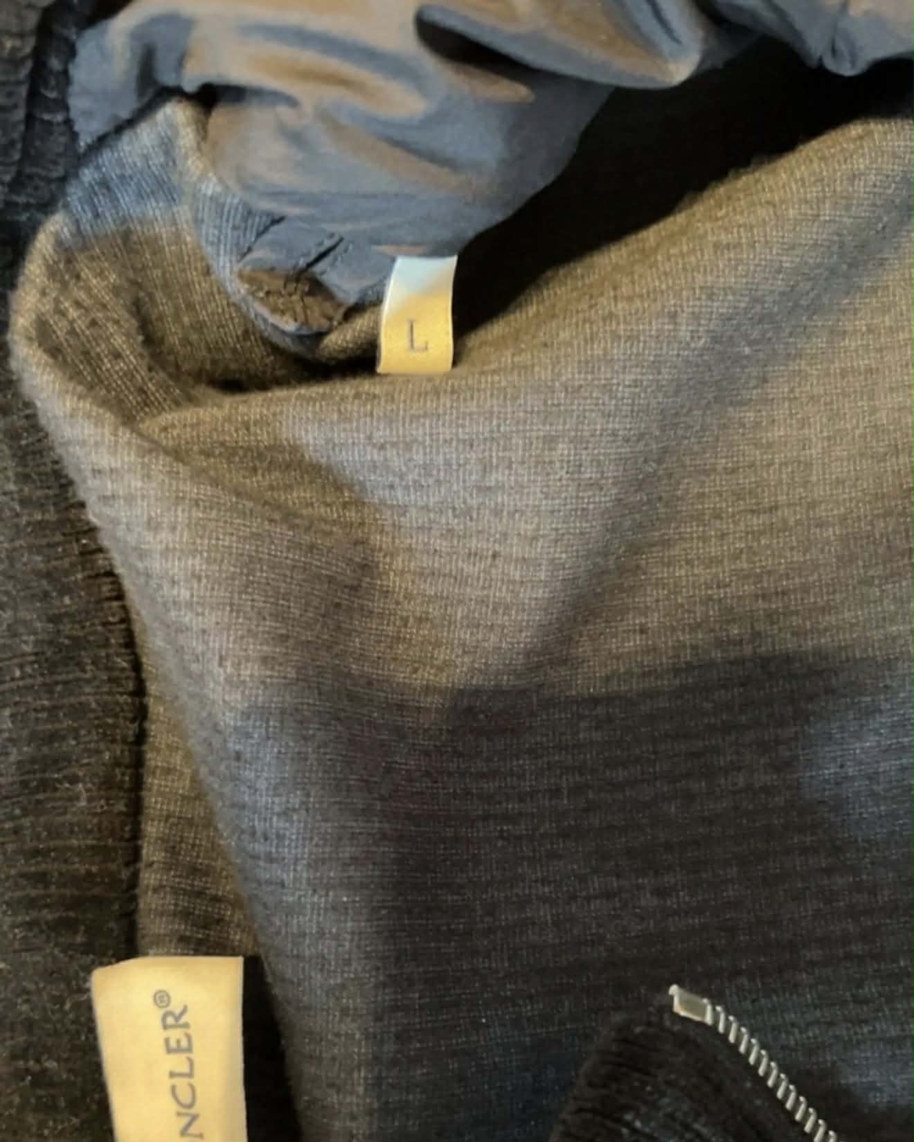 Moncler Cardigan corduroy (L)