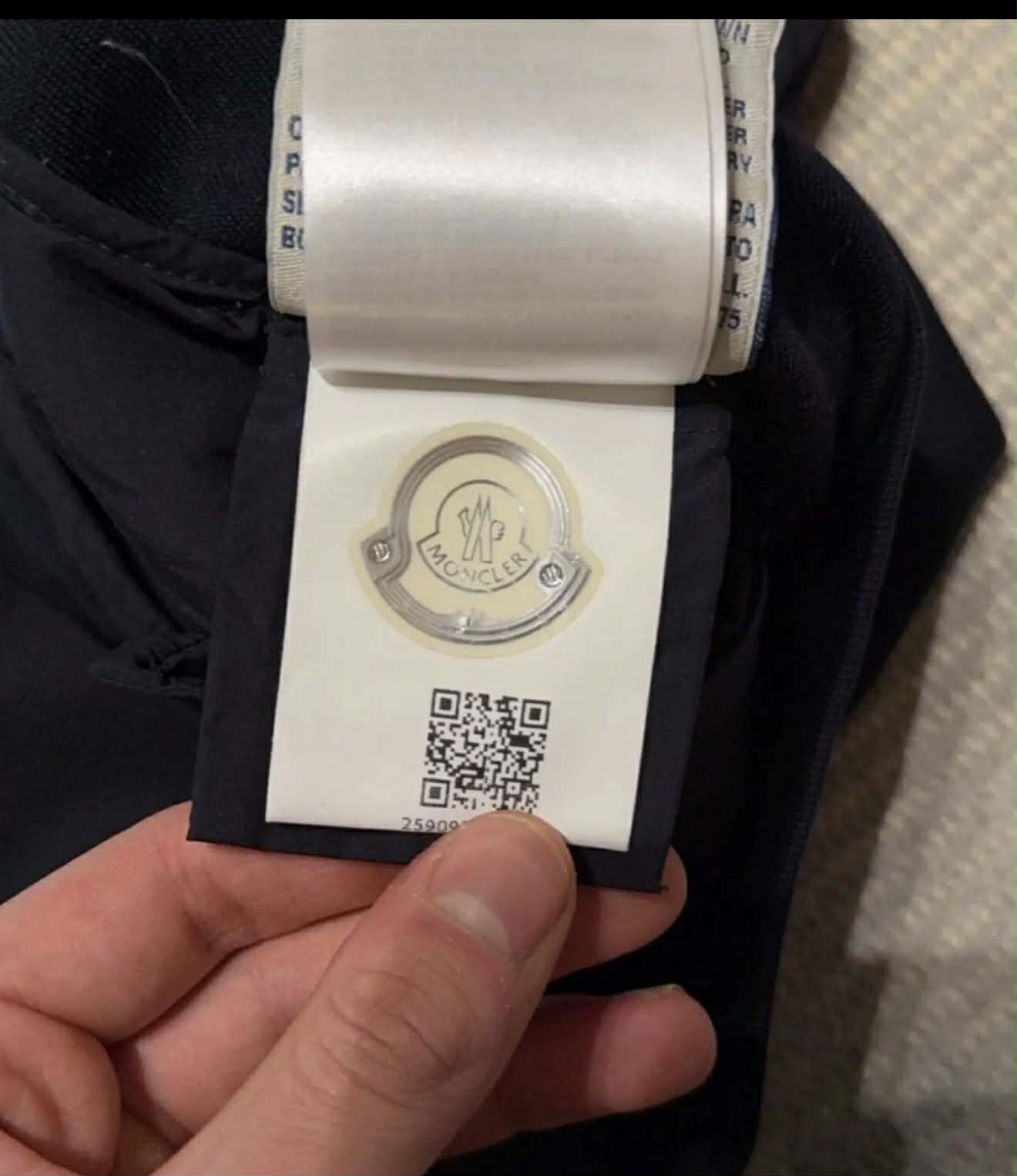 Moncler Cardigan (L)