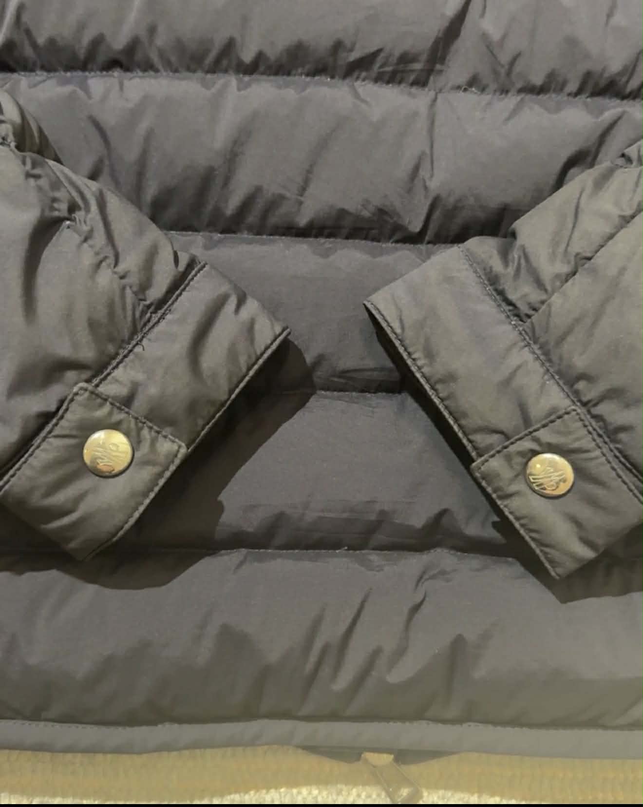 Moncler Jacket (L/XL)