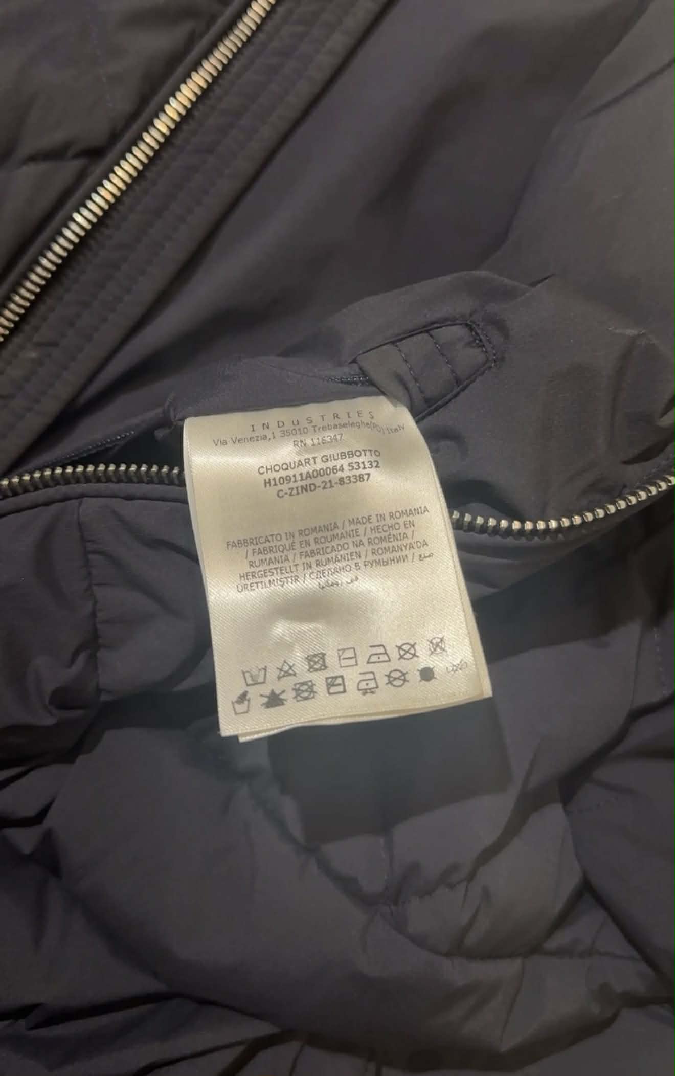 Moncler Jacket (L/XL)