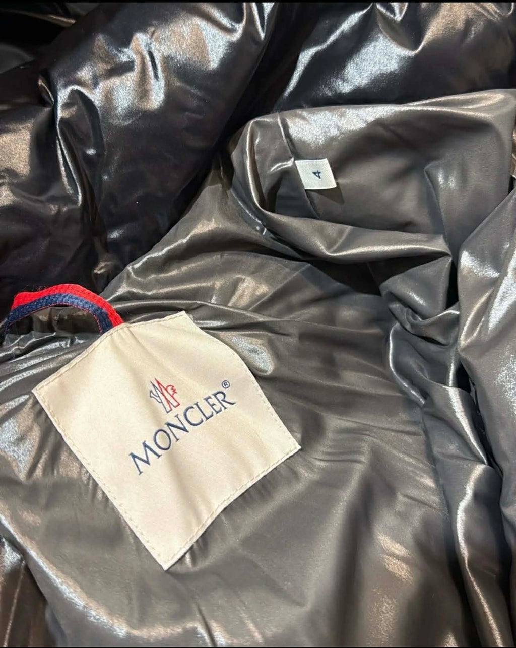 Brand New Moncler Maya (L)