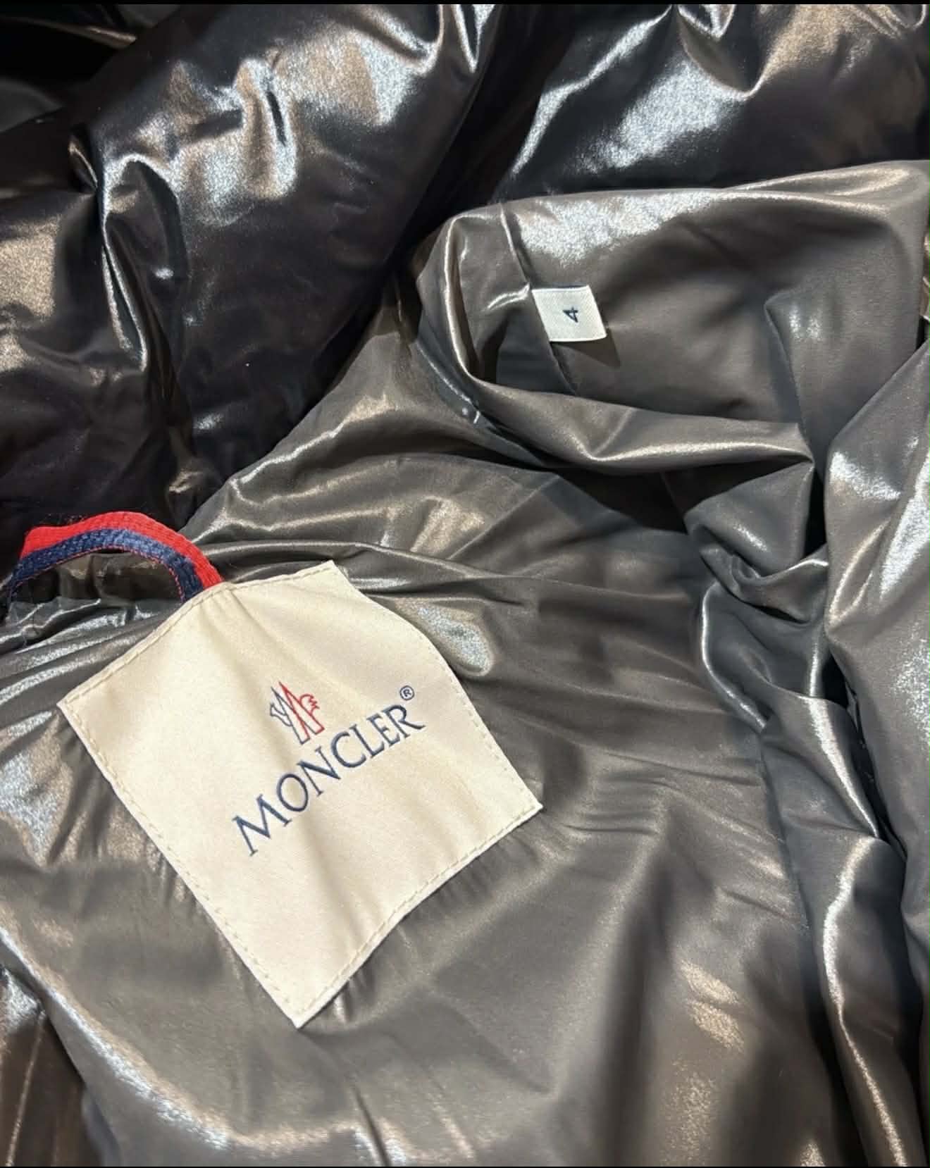 Brand New Moncler Maya (L)