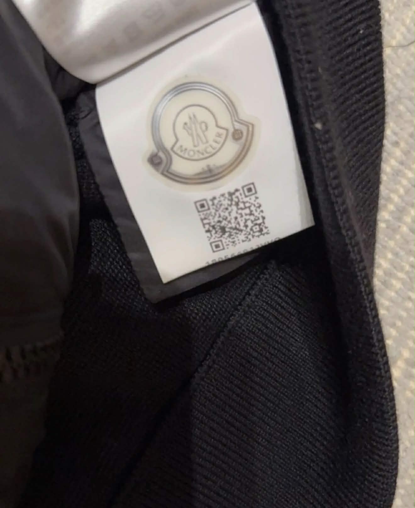 Moncler Cardigan (L/XL)