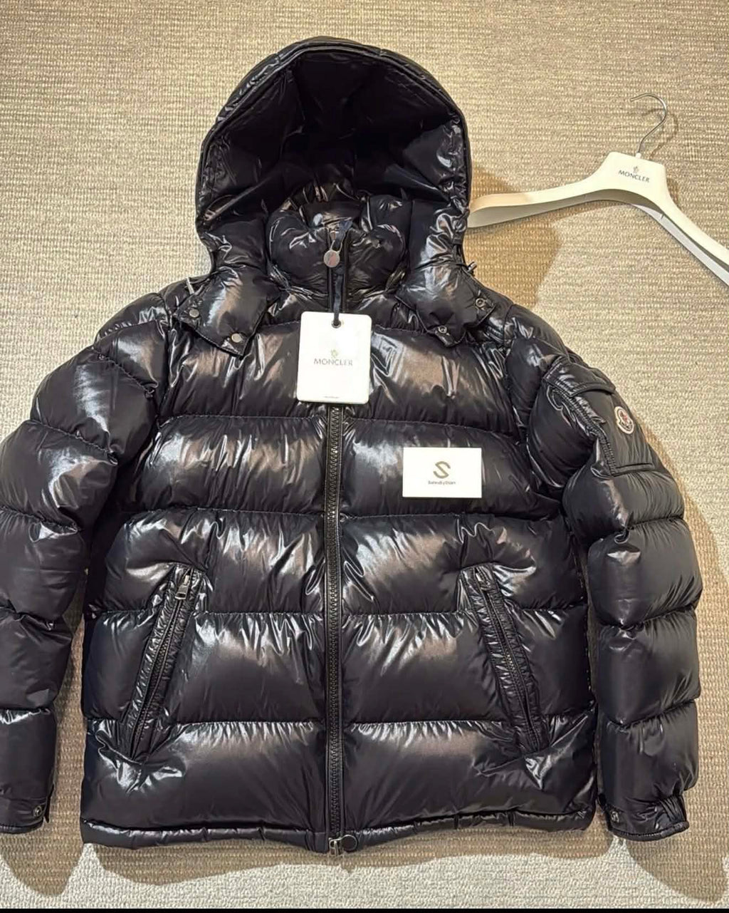 Brand New Moncler Maya (L)