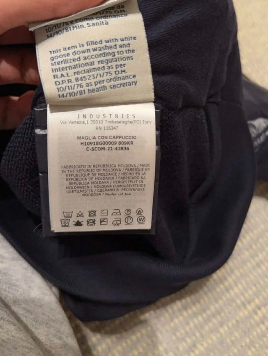 New Moncler Cardigan (M)